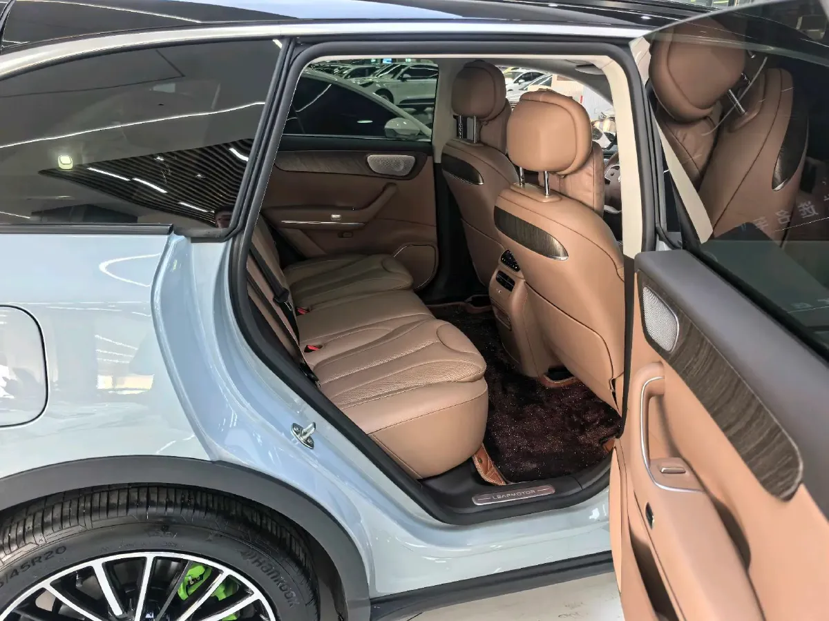 2026 Leapmotor C11 REEV 95HP REEV,autocango,china used car exporter,china ev exporter,chinese used car exporter,chinese used ev exporter