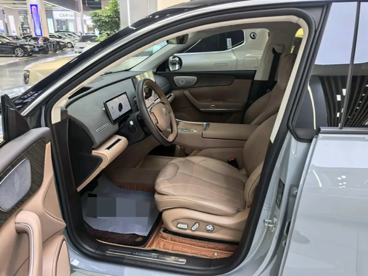 2026 Leapmotor C11 REEV 95HP REEV,autocango,china used car exporter,china ev exporter,chinese used car exporter,chinese used ev exporter