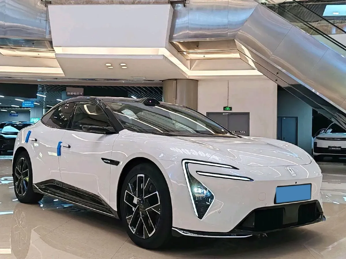 2025 Avatr 06 BEV,autocango,china used car exporter,china ev exporter,chinese used car exporter,chinese used ev exporter