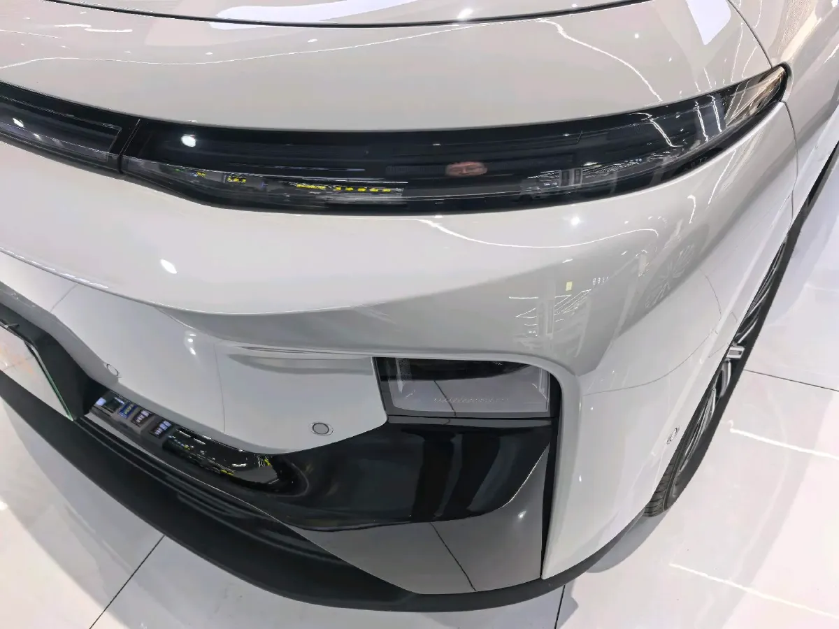 2025 Leapmotor B10 BEV 56.2KWH,autocango,china used car exporter,china ev exporter,chinese used car exporter,chinese used ev exporter