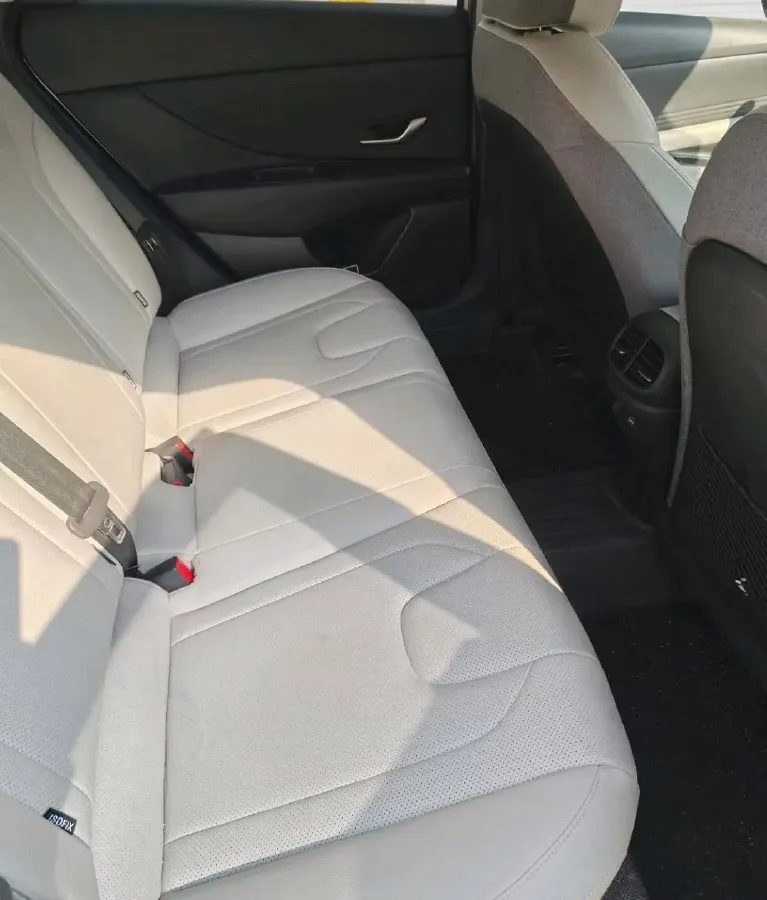 2021 Hyundai Elantra 1.5L 115HP L4 CVT,autocango,china used car exporter,china ev exporter,chinese used car exporter,chinese used ev exporter