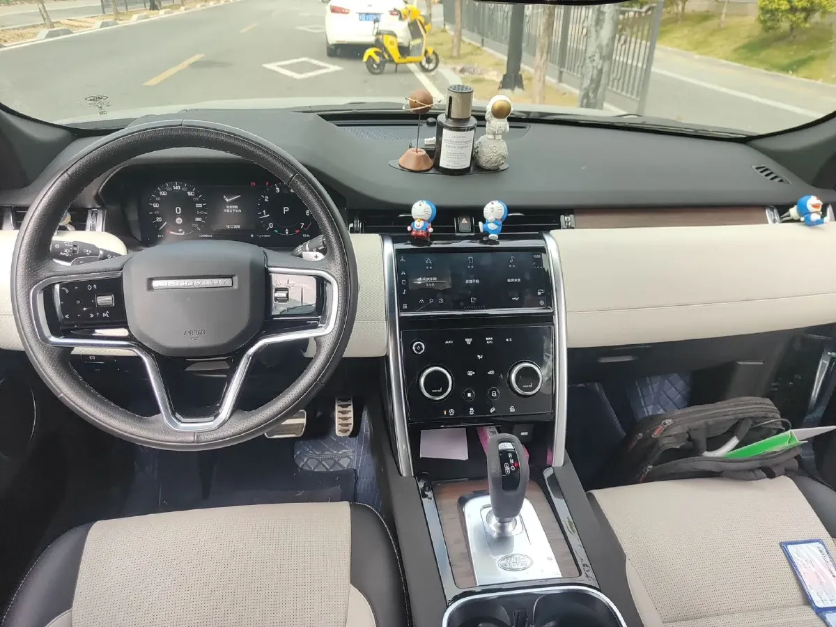 2023 Land Rover Discovery Sport 2.0T 249HP L4 9AT,autocango,china used car exporter,china ev exporter,chinese used car exporter,chinese used ev exporter