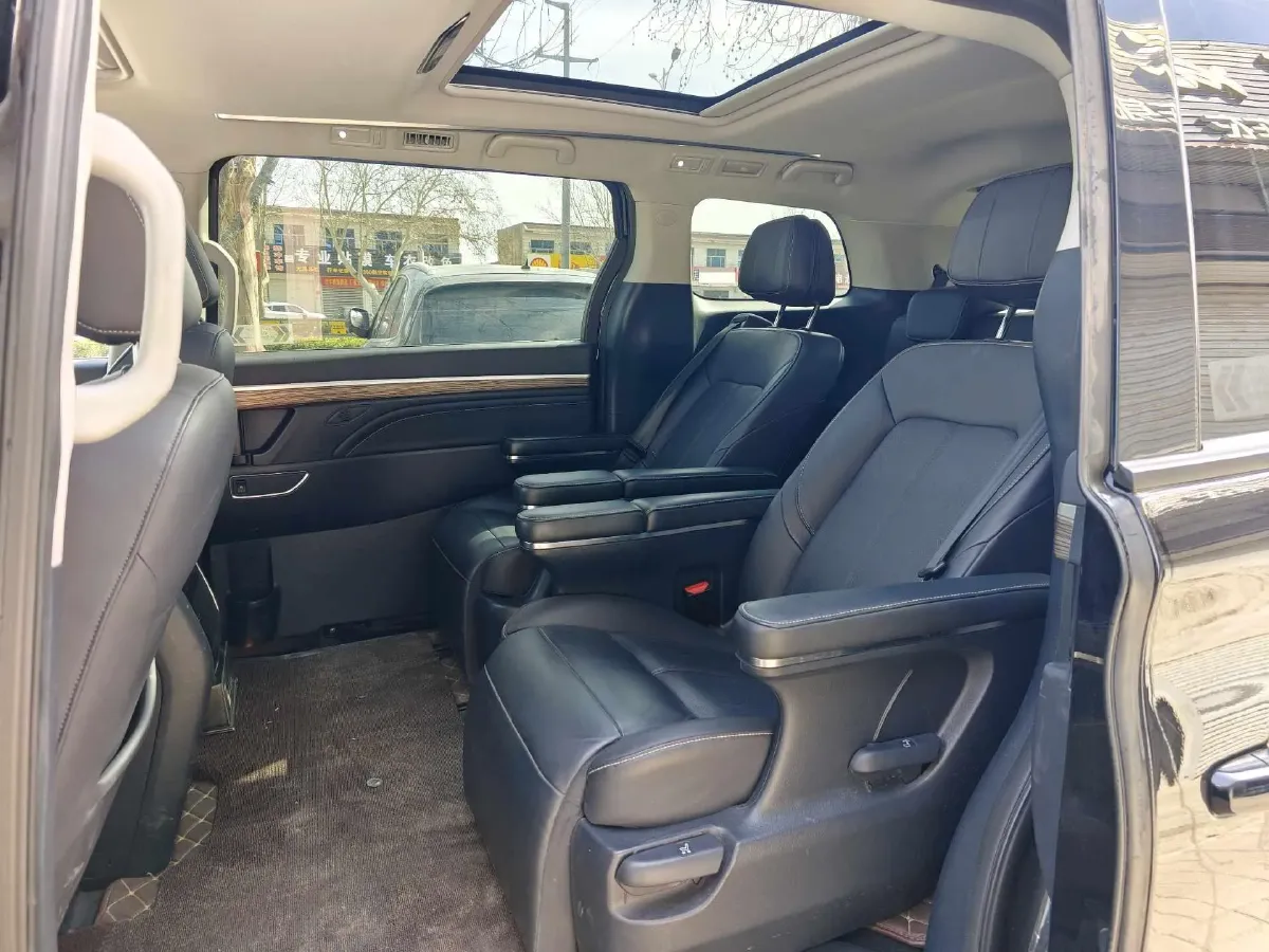 2021 GAC Trumpchi M8 2.0T 252HP L4 8AT,autocango,china used car exporter,china ev exporter,chinese used car exporter,chinese used ev exporter