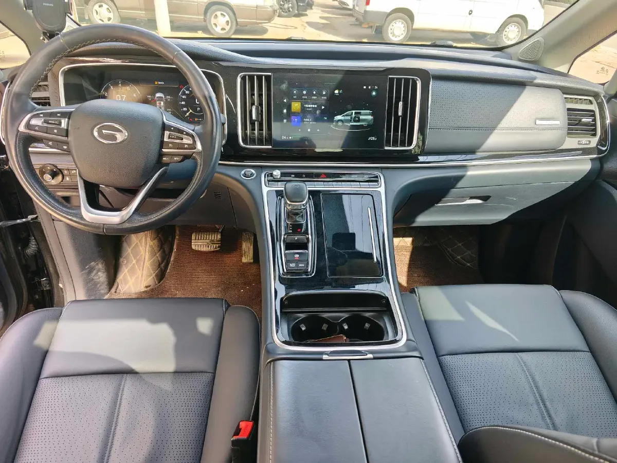 2021 GAC Trumpchi M8 2.0T 252HP L4 8AT,autocango,china used car exporter,china ev exporter,chinese used car exporter,chinese used ev exporter