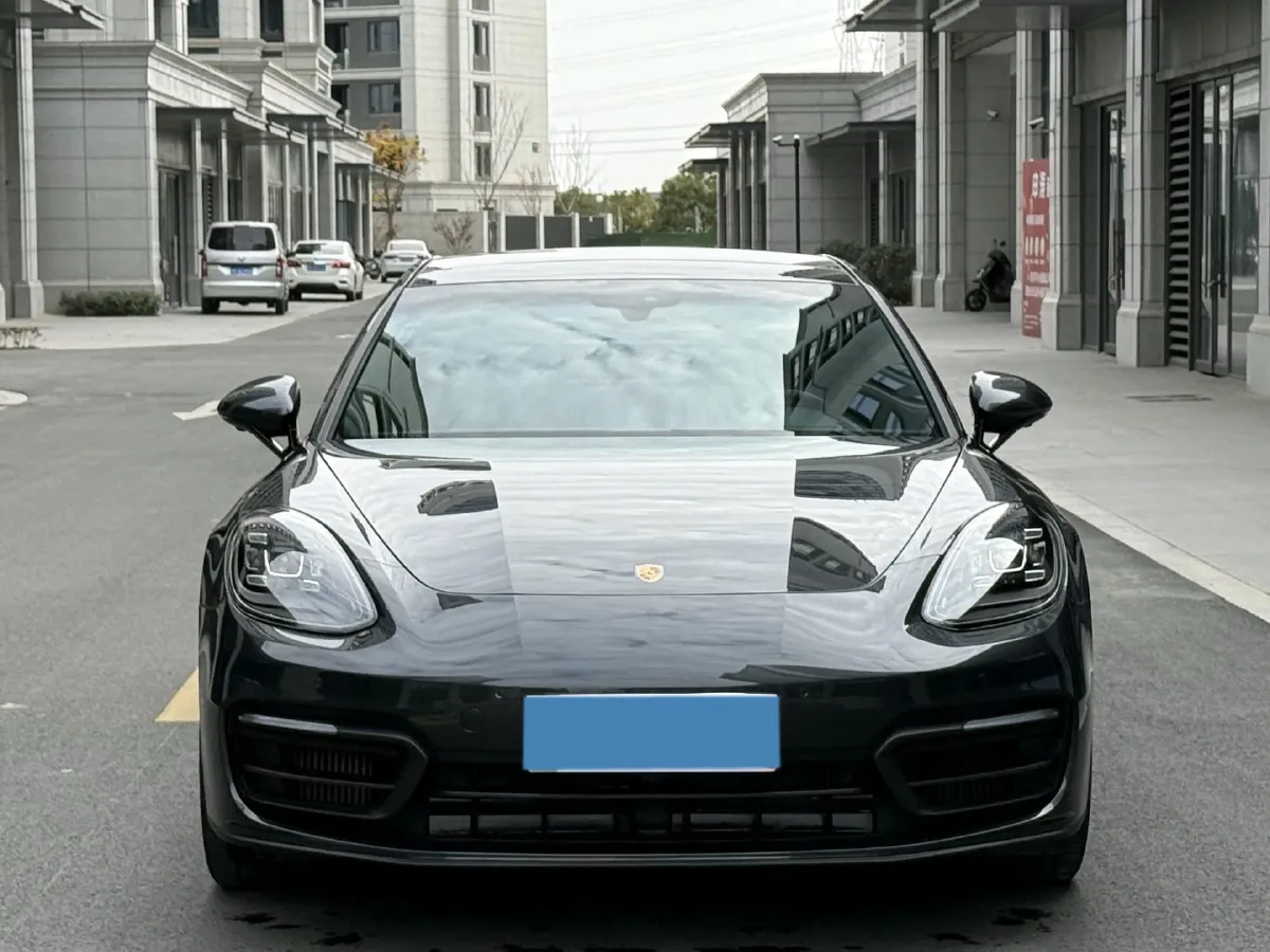 2021 Porsche Panamera 2.9T 330HP V6 8DCT,autocango,china used car exporter,china ev exporter,chinese used car exporter,chinese used ev exporter