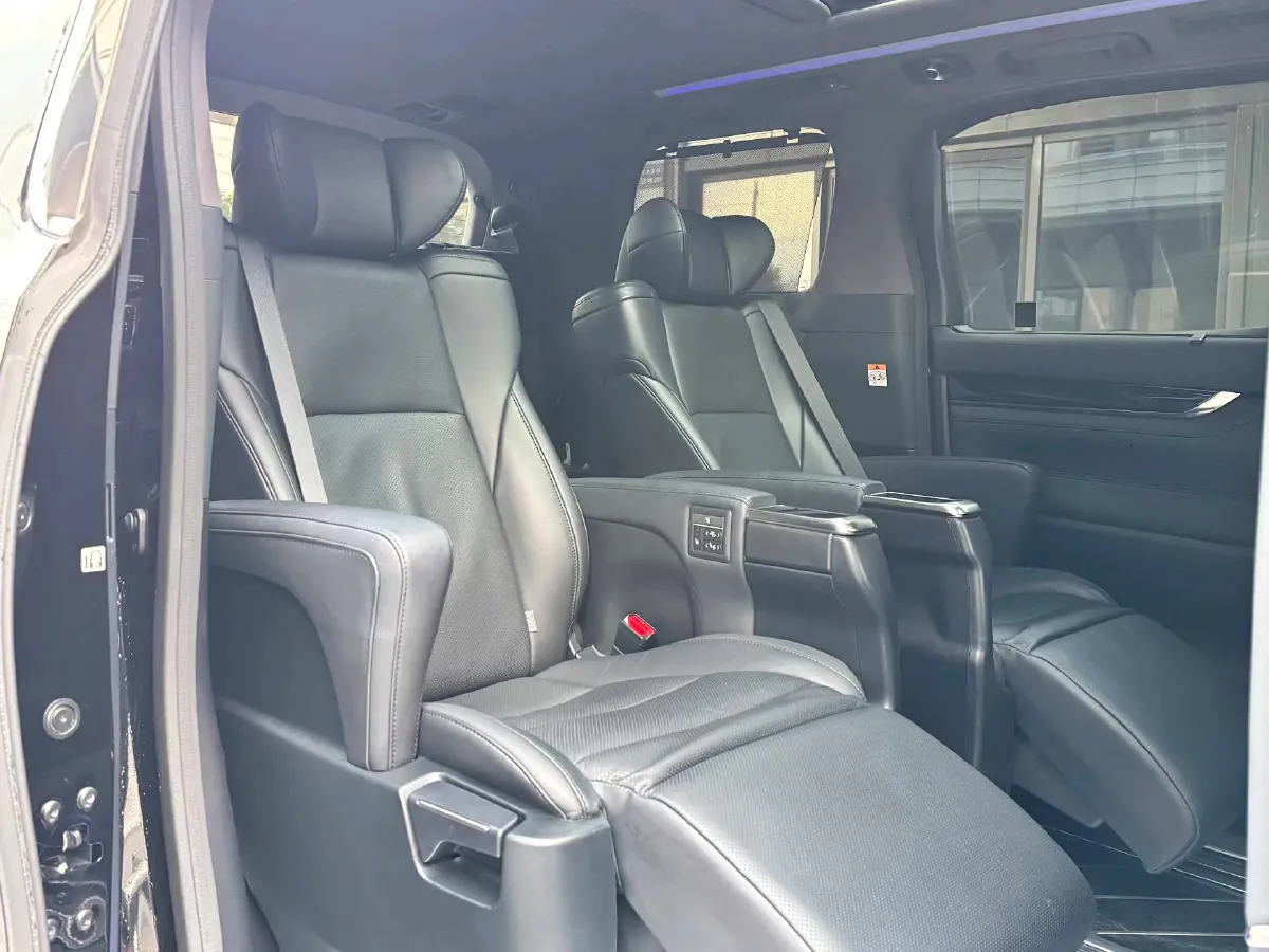 2021 Toyota Vellfire 2.5L 117HP L4 E-CVT Hybrid,autocango,china used car exporter,china ev exporter,chinese used car exporter,chinese used ev exporter