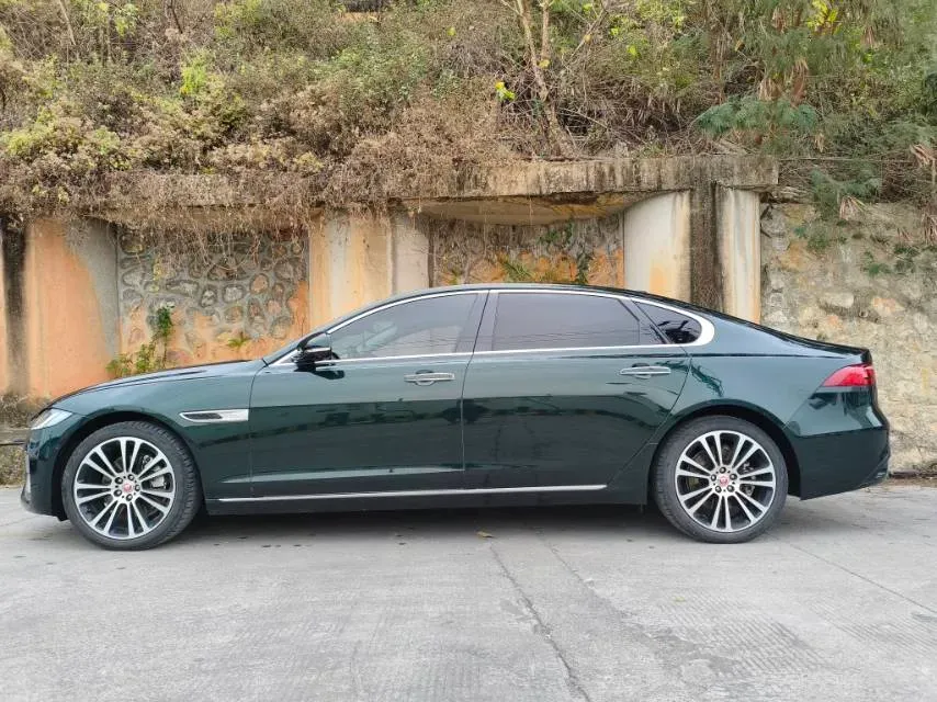 2021 Jaguar XFL 2.0T 250HP L4 8AT,autocango,china used car exporter,china ev exporter,chinese used car exporter,chinese used ev exporter