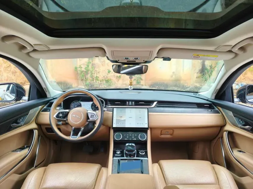 2021 Jaguar XFL 2.0T 250HP L4 8AT,autocango,china used car exporter,china ev exporter,chinese used car exporter,chinese used ev exporter