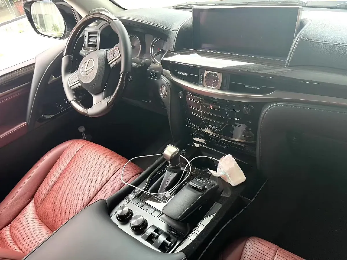 2017 Lexus LX 5.7L 367HP V8 8AT,autocango,china used car exporter,china ev exporter,chinese used car exporter,chinese used ev exporter