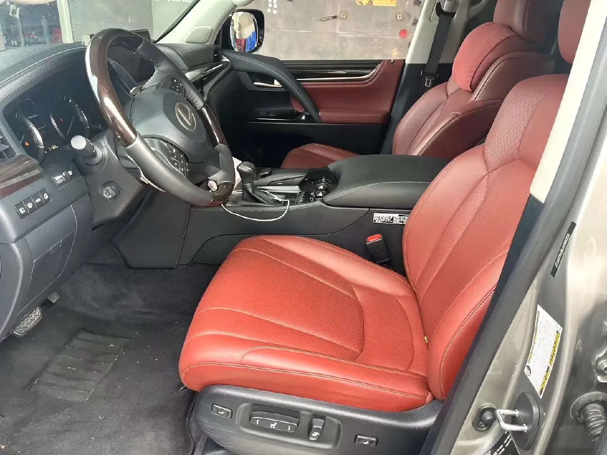 2017 Lexus LX 5.7L 367HP V8 8AT,autocango,china used car exporter,china ev exporter,chinese used car exporter,chinese used ev exporter