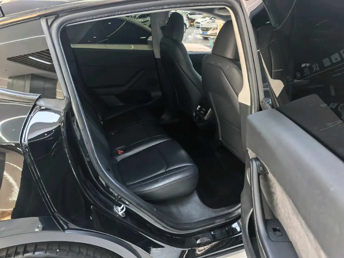 2022 Tesla Model Y BEV 60KWH,autocango,china used car exporter,china ev exporter,chinese used car exporter,chinese used ev exporter