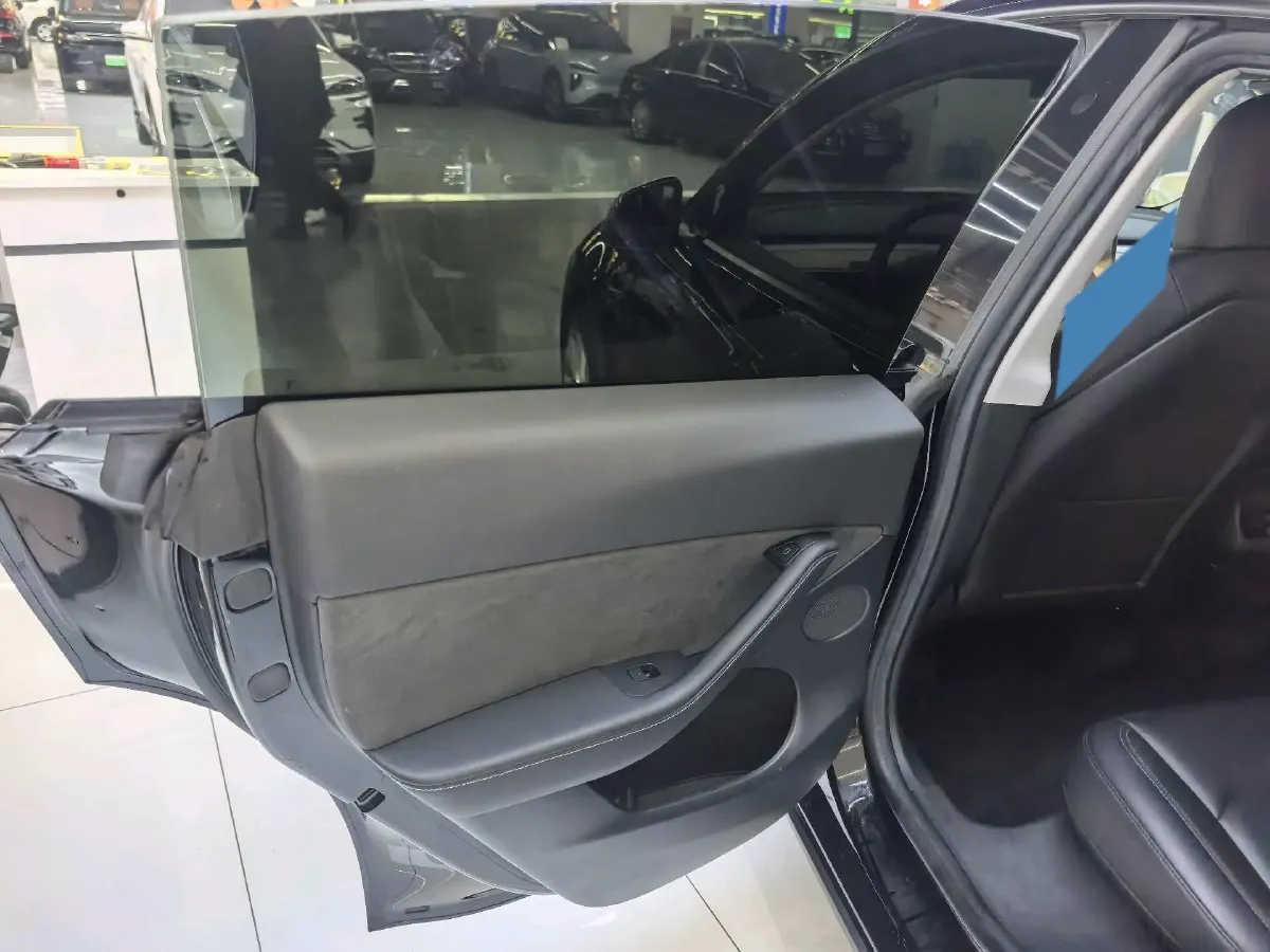 2022 Tesla Model Y BEV 60KWH,autocango,china used car exporter,china ev exporter,chinese used car exporter,chinese used ev exporter