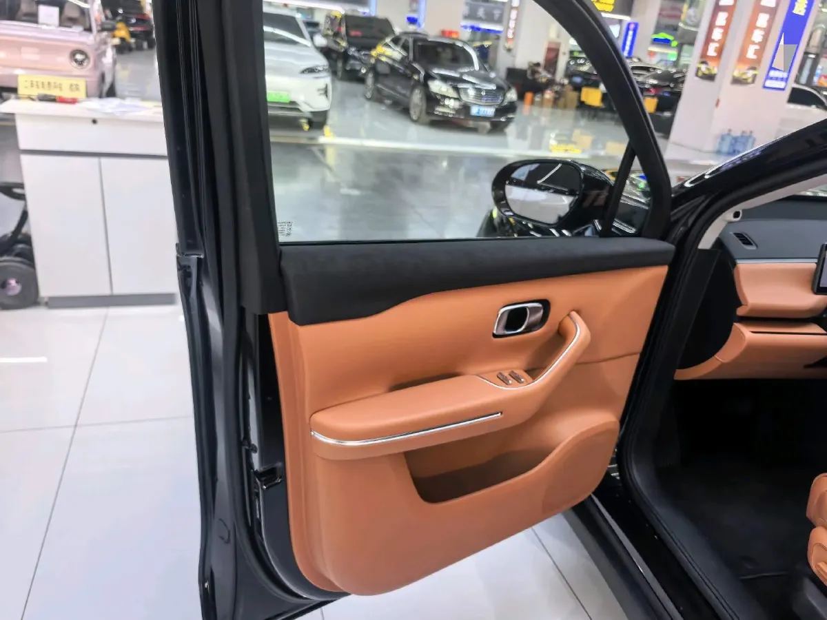 2026 Leapmotor C16 REEV 95HP REEV,autocango,china used car exporter,china ev exporter,chinese used car exporter,chinese used ev exporter