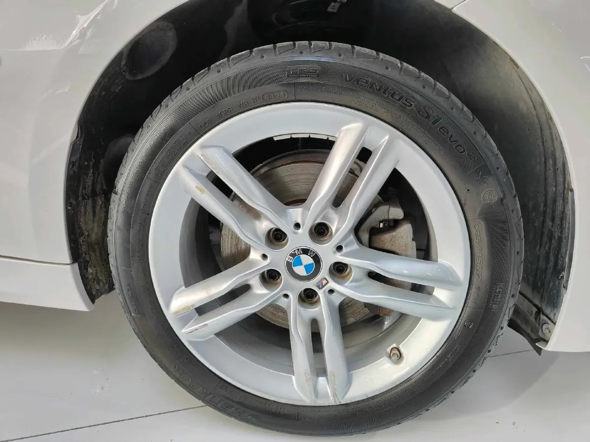 2021 BMW 1 Series 1.5T 140HP L3 7DCT,autocango,china used car exporter,china ev exporter,chinese used car exporter,chinese used ev exporter