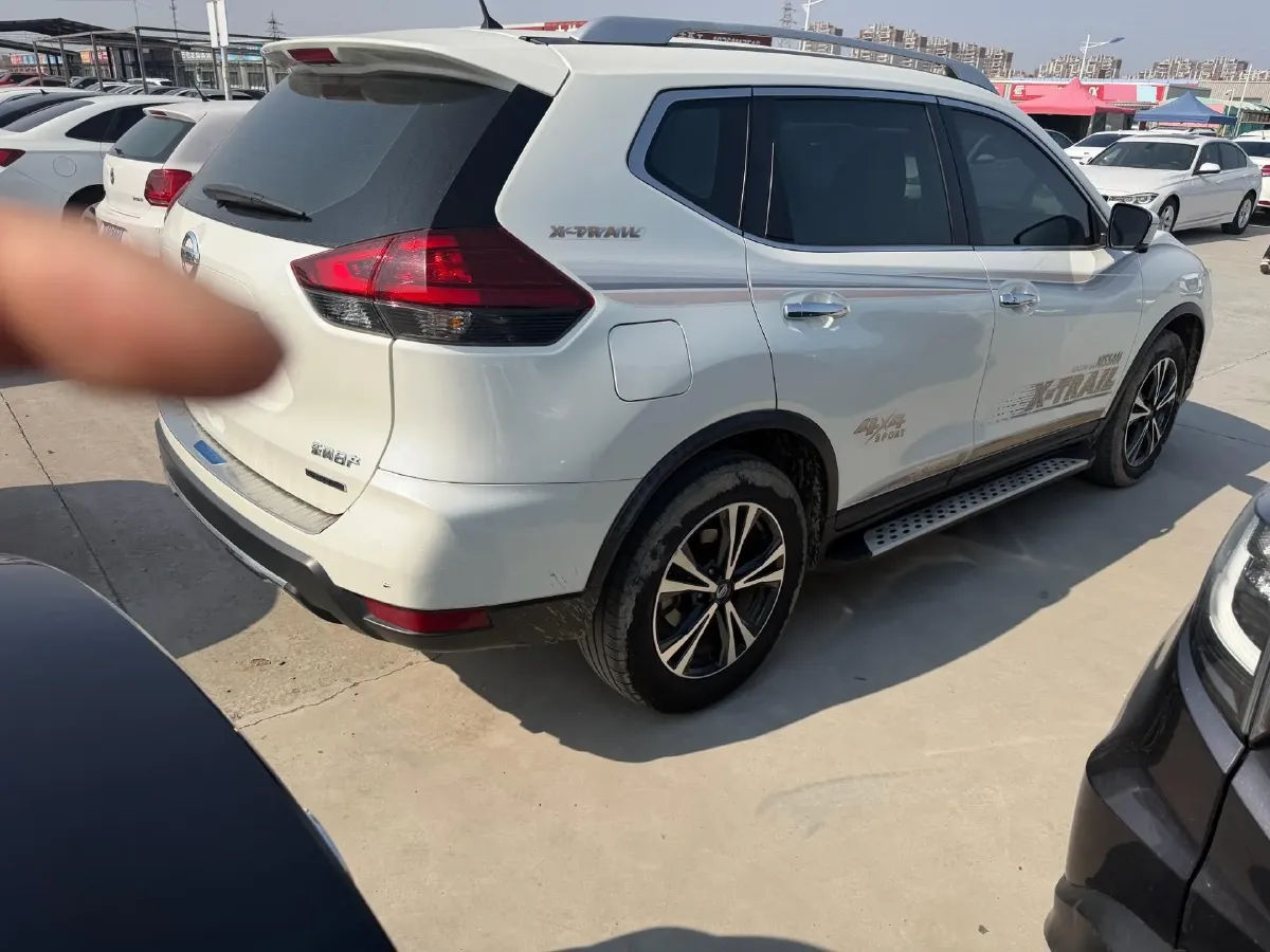 2020 Nissan X-Trail 2.0L 154HP L4 CVT,autocango,china used car exporter,china ev exporter,chinese used car exporter,chinese used ev exporter