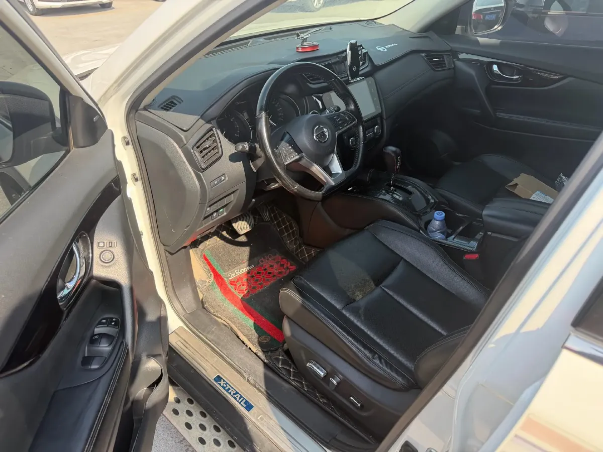 2020 Nissan X-Trail 2.0L 154HP L4 CVT,autocango,china used car exporter,china ev exporter,chinese used car exporter,chinese used ev exporter