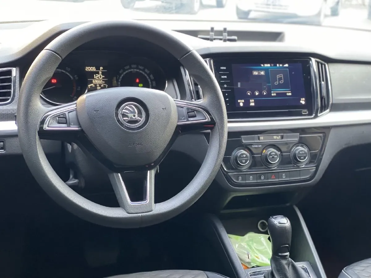 2020 Qoros 7 1.6T 204HP L4 7DCT,autocango,china used car exporter,china ev exporter,chinese used car exporter,chinese used ev exporter