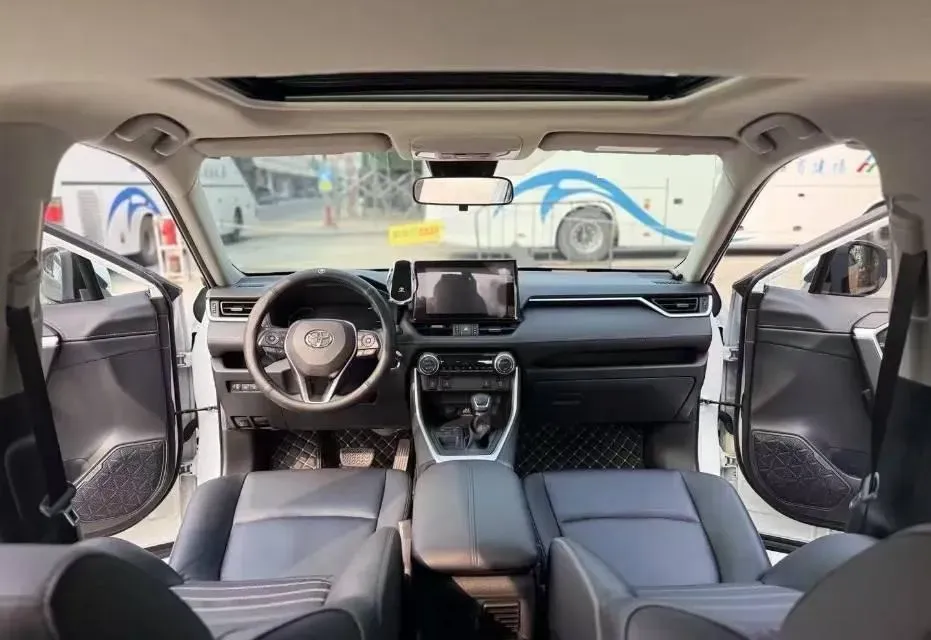 2023 Toyota RAV4 2.0L 171HP L4 CVT,autocango,china used car exporter,china ev exporter,chinese used car exporter,chinese used ev exporter