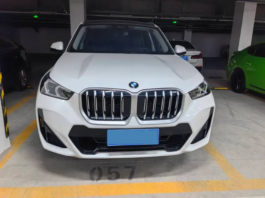 2025 BMW X1 2.0T 204HP L4 7DCT,autocango,china used car exporter,china ev exporter,chinese used car exporter,chinese used ev exporter