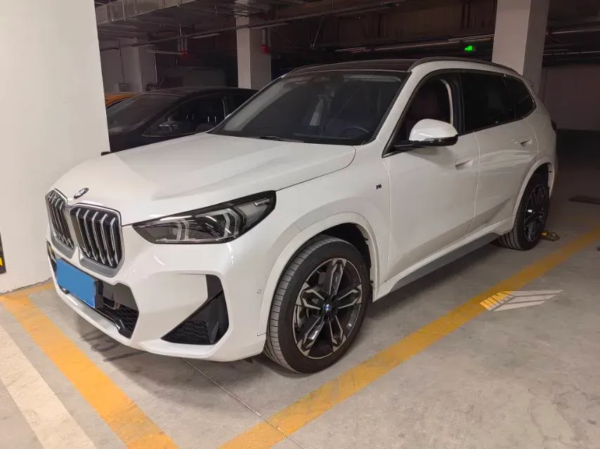 2025 BMW X1 2.0T 204HP L4 7DCT,autocango,china used car exporter,china ev exporter,chinese used car exporter,chinese used ev exporter