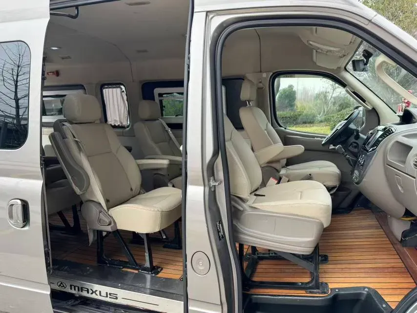 2018 MAXUS XinTu V80 2.5T 136HP L4 6MT,autocango,china used car exporter,china ev exporter,chinese used car exporter,chinese used ev exporter