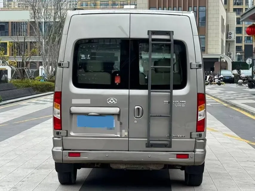 2018 MAXUS XinTu V80 2.5T 136HP L4 6MT,autocango,china used car exporter,china ev exporter,chinese used car exporter,chinese used ev exporter