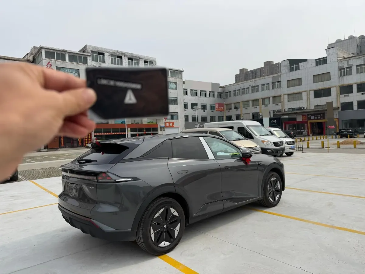 2025 Deepal S07 BEV 68.82KWH,autocango,china used car exporter,china ev exporter,chinese used car exporter,chinese used ev exporter