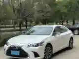 2025 Lexus ES 2.5L 178HP L4 E-CVT Hybrid