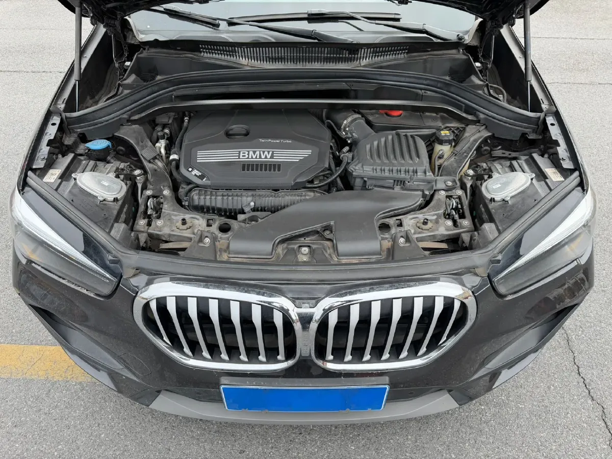 2022 BMW X1 2.0T 192HP L4 7DCT,autocango,china used car exporter,china ev exporter,chinese used car exporter,chinese used ev exporter