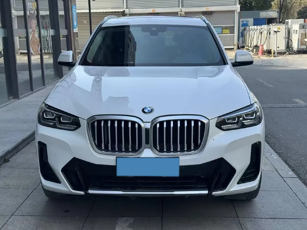 2022 BMW X3 2.0T 184HP L4 8AT,autocango,china used car exporter,china ev exporter,chinese used car exporter,chinese used ev exporter