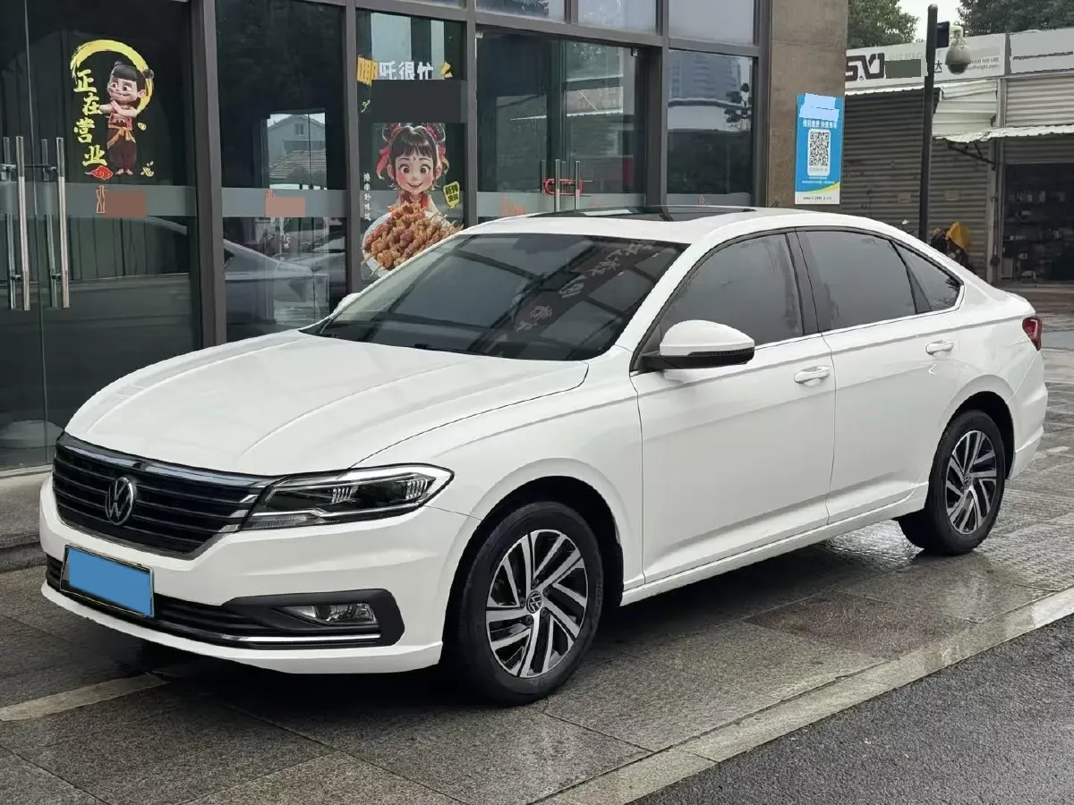 2022 Volkswagen T-Roc 1.4T 150HP L4 7DCT,autocango,china used car exporter,china ev exporter,chinese used car exporter,chinese used ev exporter