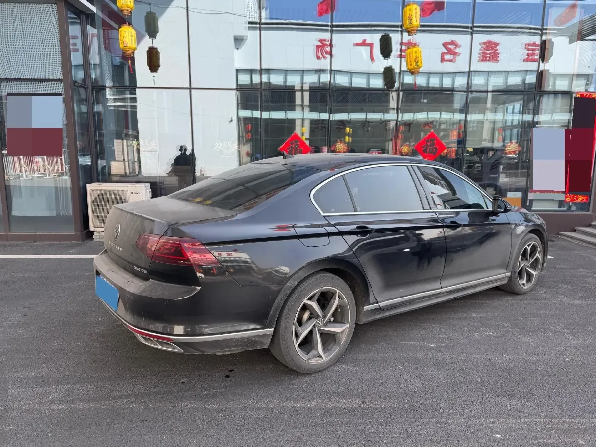 2023 Volkswagen Magotan 2.0T 186HP L4 7DCT,autocango,china used car exporter,china ev exporter,chinese used car exporter,chinese used ev exporter