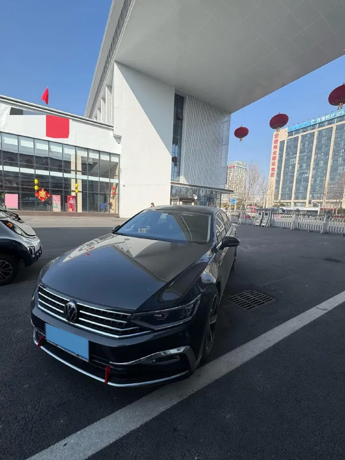 2023 Volkswagen Magotan 2.0T 186HP L4 7DCT,autocango,china used car exporter,china ev exporter,chinese used car exporter,chinese used ev exporter