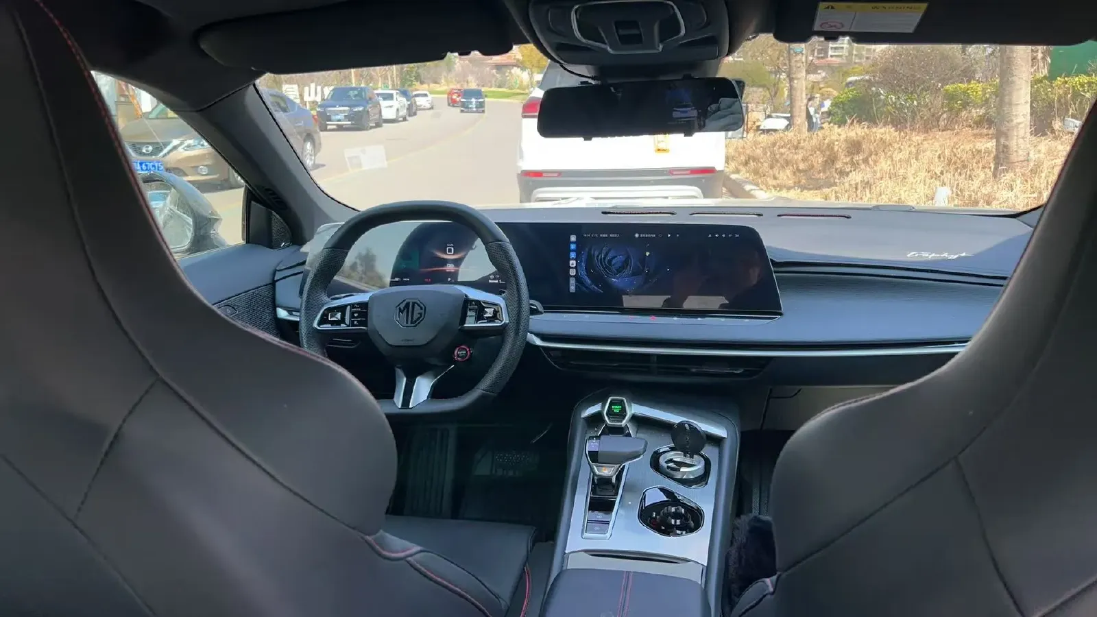 2025 MG 7 1.5T 188HP L4 7DCT,autocango,china used car exporter,china ev exporter,chinese used car exporter,chinese used ev exporter