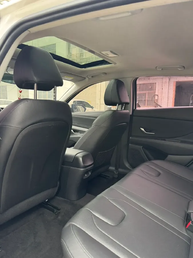 2021 Hyundai Elantra 1.5L 115HP L4 CVT,autocango,china used car exporter,china ev exporter,chinese used car exporter,chinese used ev exporter