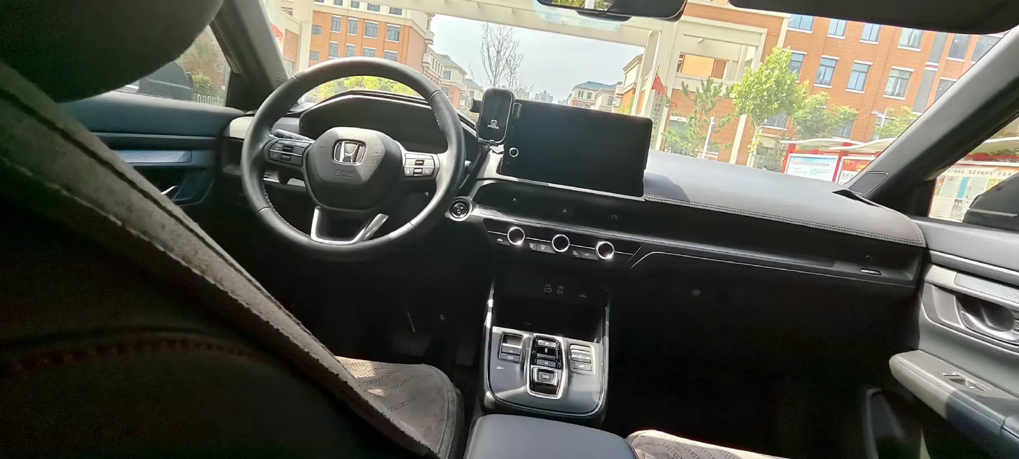 2024 Honda CR-V 2.0L 150HP L4 E-CVT Hybrid,autocango,china used car exporter,china ev exporter,chinese used car exporter,chinese used ev exporter