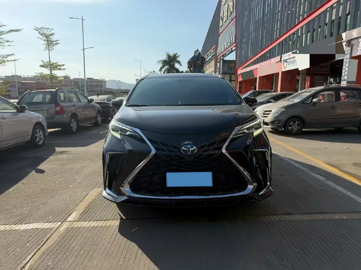 2021 Toyota Sienna 2.5L 192HP L4 E-CVT Hybrid,autocango,china used car exporter,china ev exporter,chinese used car exporter,chinese used ev exporter
