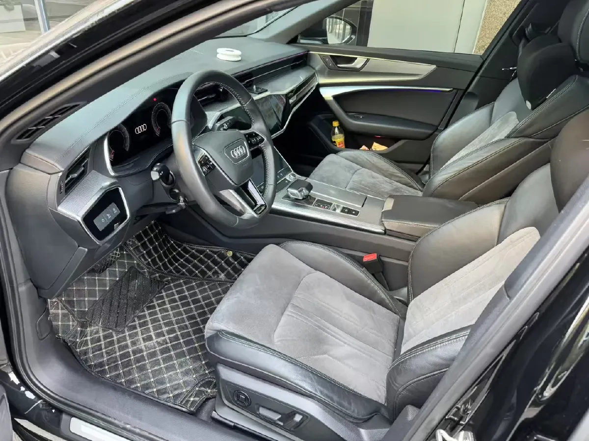 2020 Audi A6L 2.0T 190HP L4 7DCT,autocango,china used car exporter,china ev exporter,chinese used car exporter,chinese used ev exporter