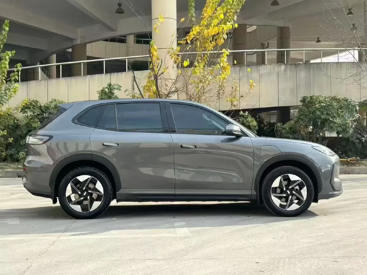 2024 Geely Emgrand L HiP 1.5T 181HP L4 3DHT PHEV 15.5KWH,autocango,china used car exporter,china ev exporter,chinese used car exporter,chinese used ev exporter