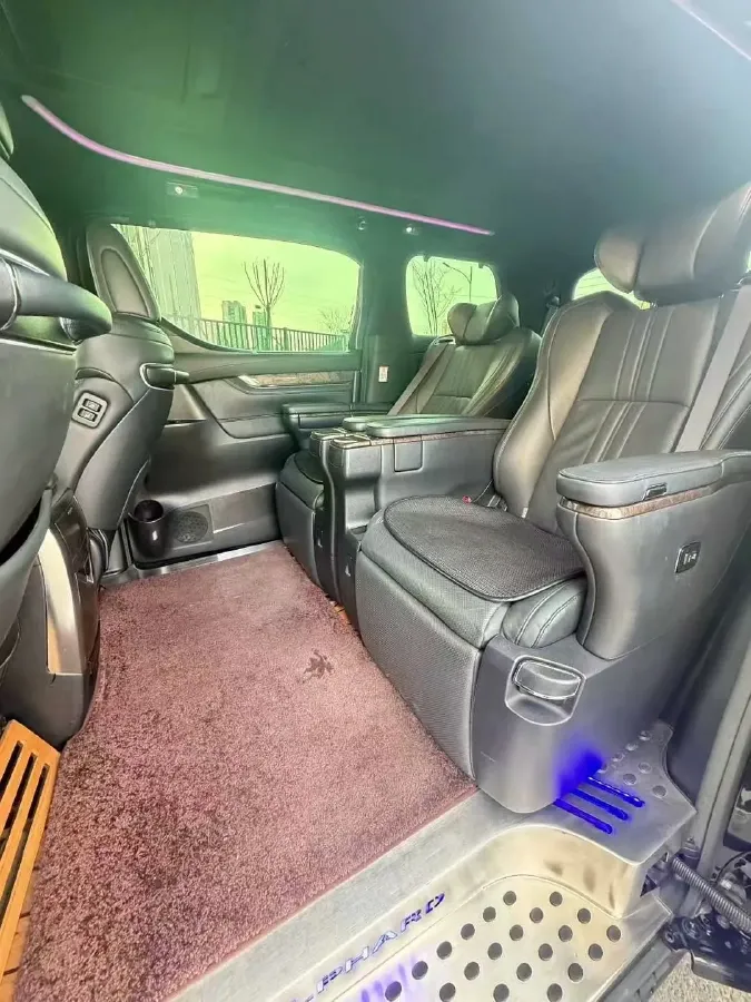 2021 Toyota Alphard 2.5L 117HP L4 E-CVT Hybrid,autocango,china used car exporter,china ev exporter,chinese used car exporter,chinese used ev exporter