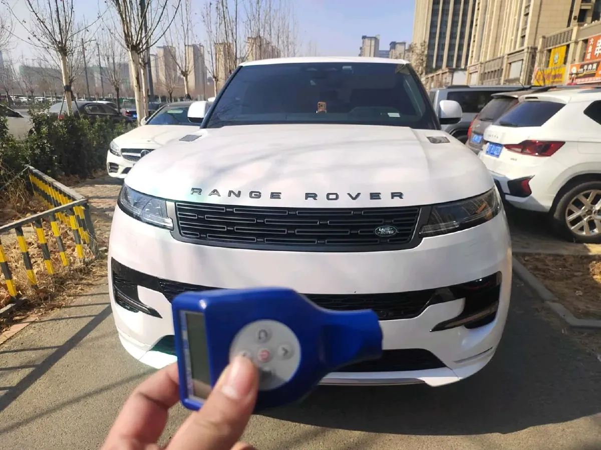 2024 Land Rover Range Rover Sport 3.0T 400HP L6 8AT,autocango,china used car exporter,china ev exporter,chinese used car exporter,chinese used ev exporter