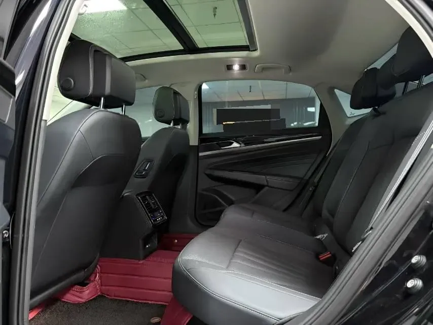 2025 Volkswagen Passat 2.0T 186HP L4 7DCT,autocango,china used car exporter,china ev exporter,chinese used car exporter,chinese used ev exporter