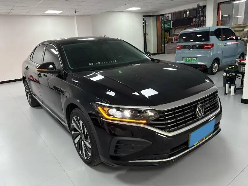 2025 Volkswagen Passat 2.0T 186HP L4 7DCT,autocango,china used car exporter,china ev exporter,chinese used car exporter,chinese used ev exporter