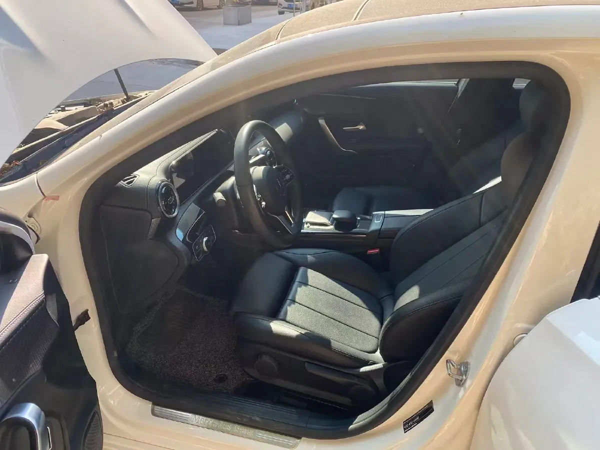 2021 Mercedes-Benz A Class 1.3T 163HP L4 7DCT,autocango,china used car exporter,china ev exporter,chinese used car exporter,chinese used ev exporter