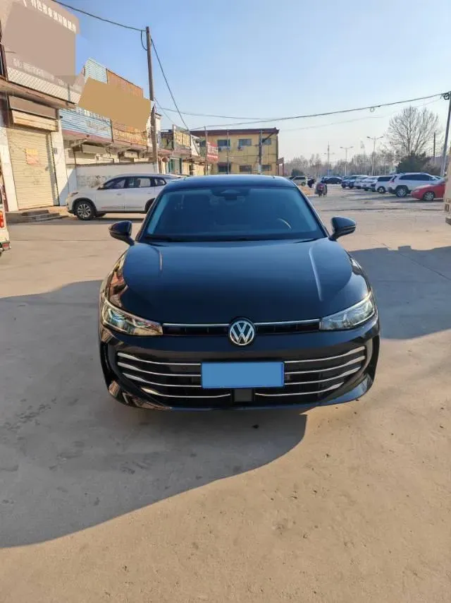 2025 Volkswagen Passat 2.0T 220HP L4 7DCT,autocango,china used car exporter,china ev exporter,chinese used car exporter,chinese used ev exporter