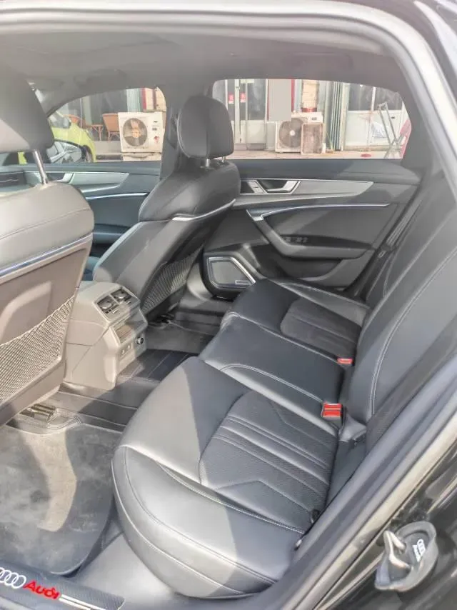 2024 Audi A6L 2.0T 190HP L4 7DCT,autocango,china used car exporter,china ev exporter,chinese used car exporter,chinese used ev exporter