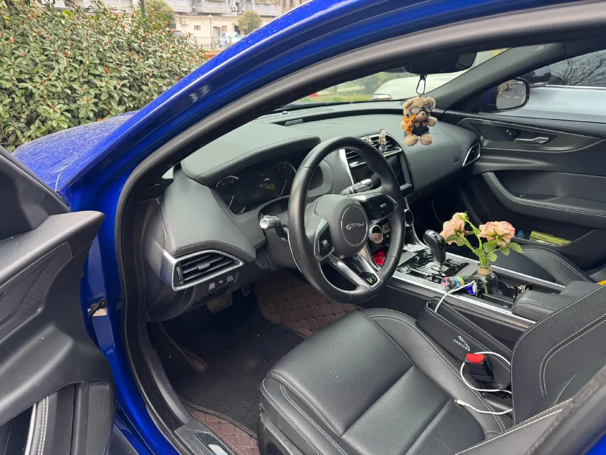 2020 Jaguar XEL 2.0T 200HP L4 8AT,autocango,china used car exporter,china ev exporter,chinese used car exporter,chinese used ev exporter