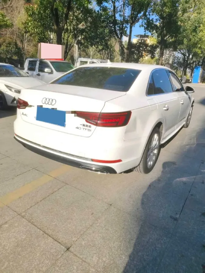2019 Audi A4L 2.0T 190HP L4 7DCT,autocango,china used car exporter,china ev exporter,chinese used car exporter,chinese used ev exporter