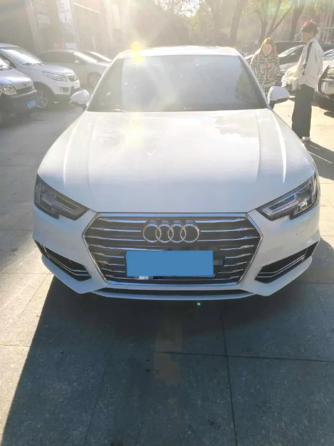 2019 Audi A4L 2.0T 190HP L4 7DCT,autocango,china used car exporter,china ev exporter,chinese used car exporter,chinese used ev exporter
