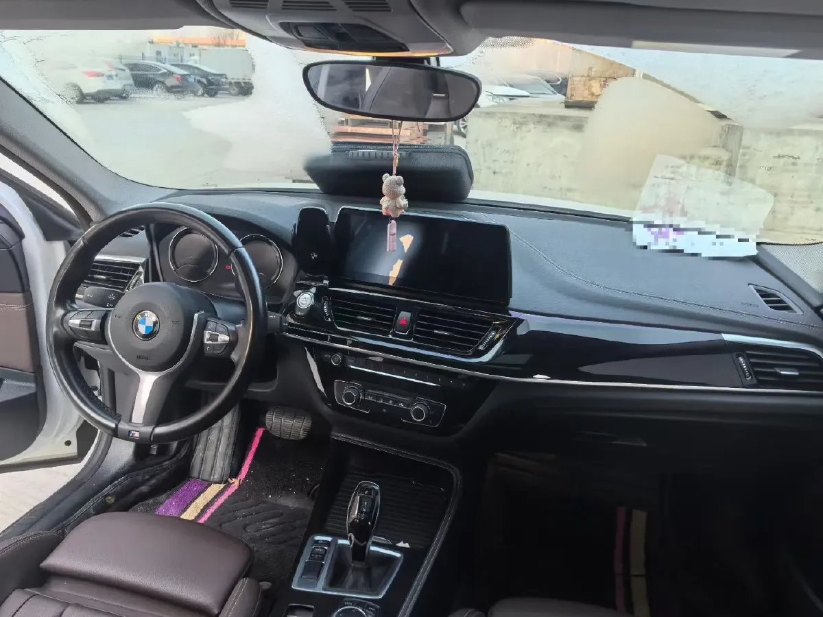 2023 BMW 1 Series 2.0T 178HP L4 7DCT,autocango,china used car exporter,china ev exporter,chinese used car exporter,chinese used ev exporter